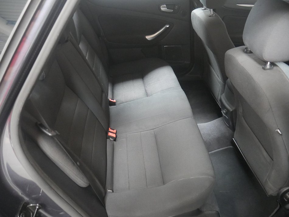 Ford Mondeo 2.0 TDCi 