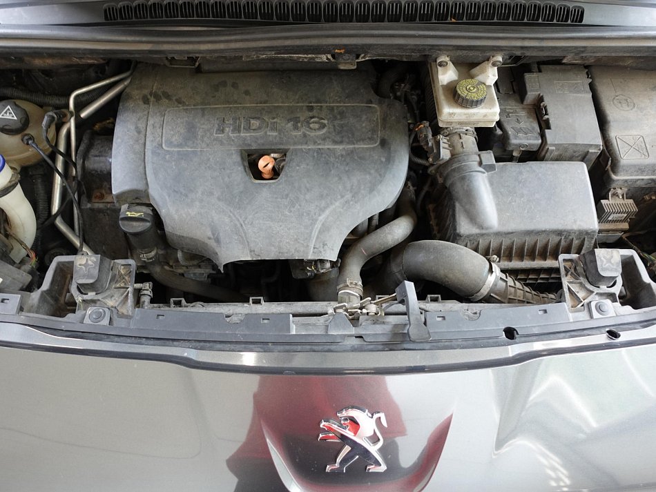 Peugeot 5008 2.0HDi 