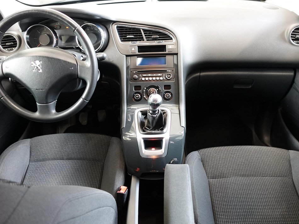 Peugeot 5008 2.0HDi 