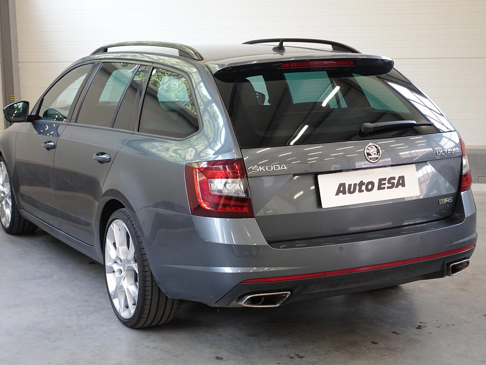 Škoda Octavia III 2.0 TSI  RS