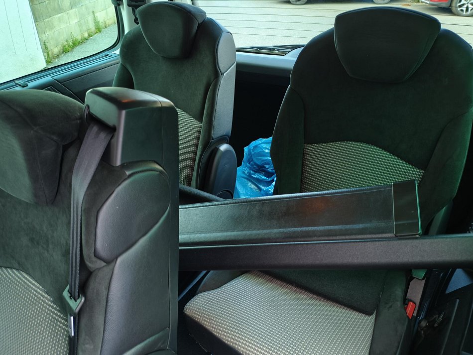Peugeot 807 2.0 HDi Platinum 7míst