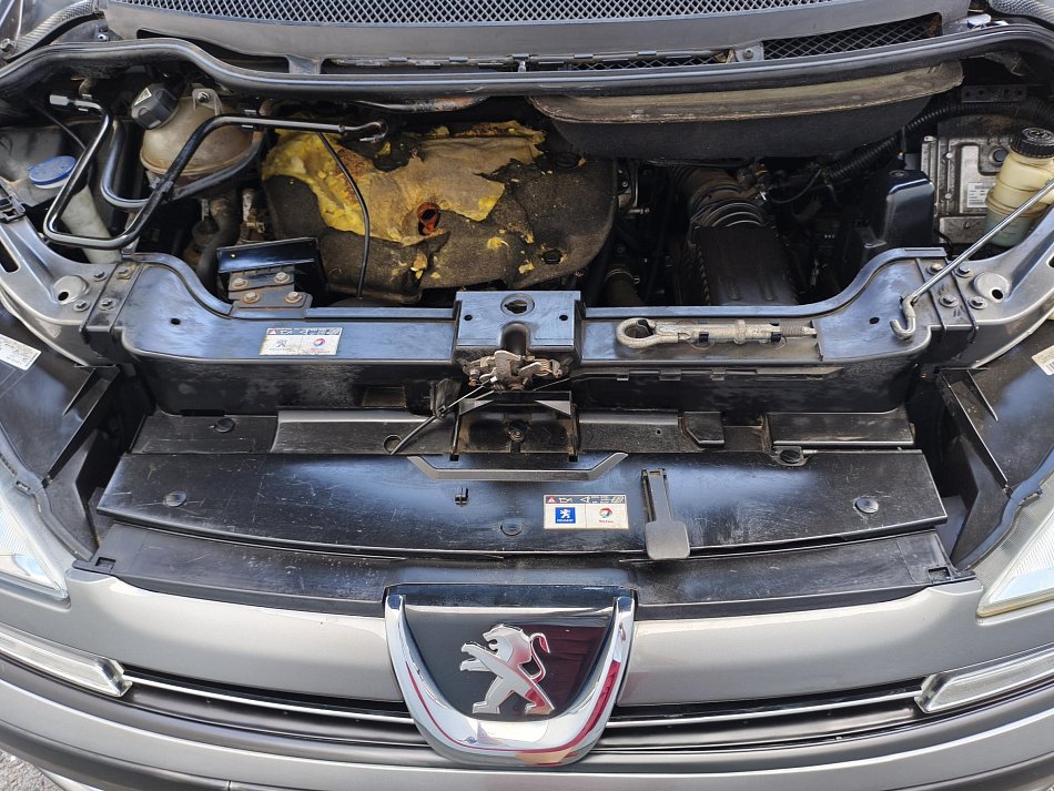 Peugeot 807 2.0 HDi Platinum 7míst