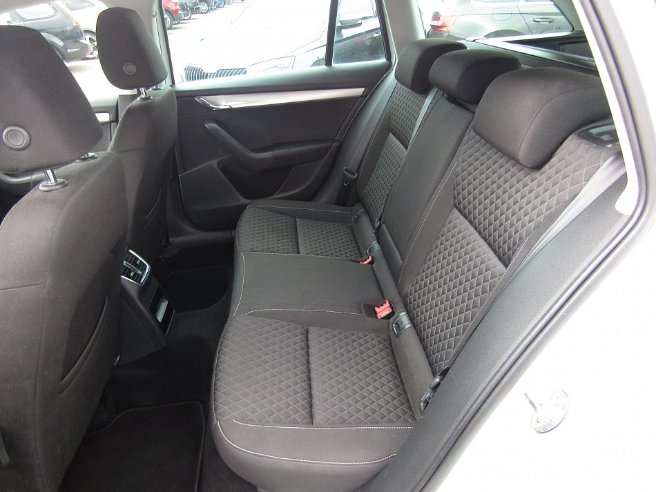 Škoda Octavia III 2.0 TDi Drive