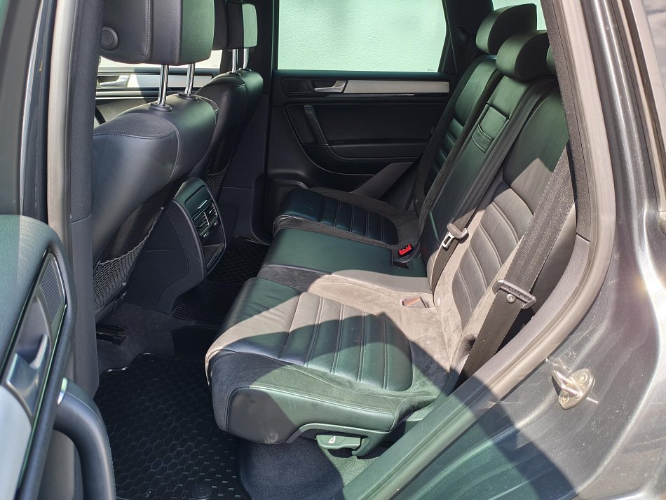 Volkswagen Touareg 3.0TDi  4x4