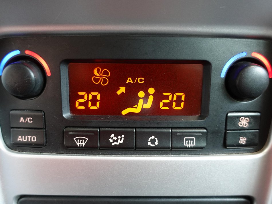 Peugeot 307 1.6i 
