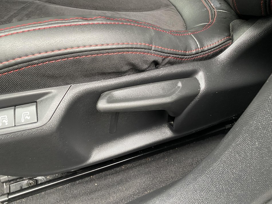 Peugeot 308 2.0 HDi GT