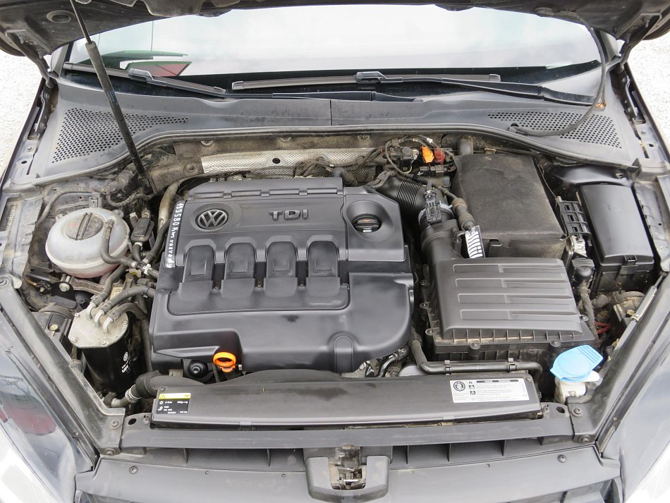 Volkswagen Golf 1.6 TDi 