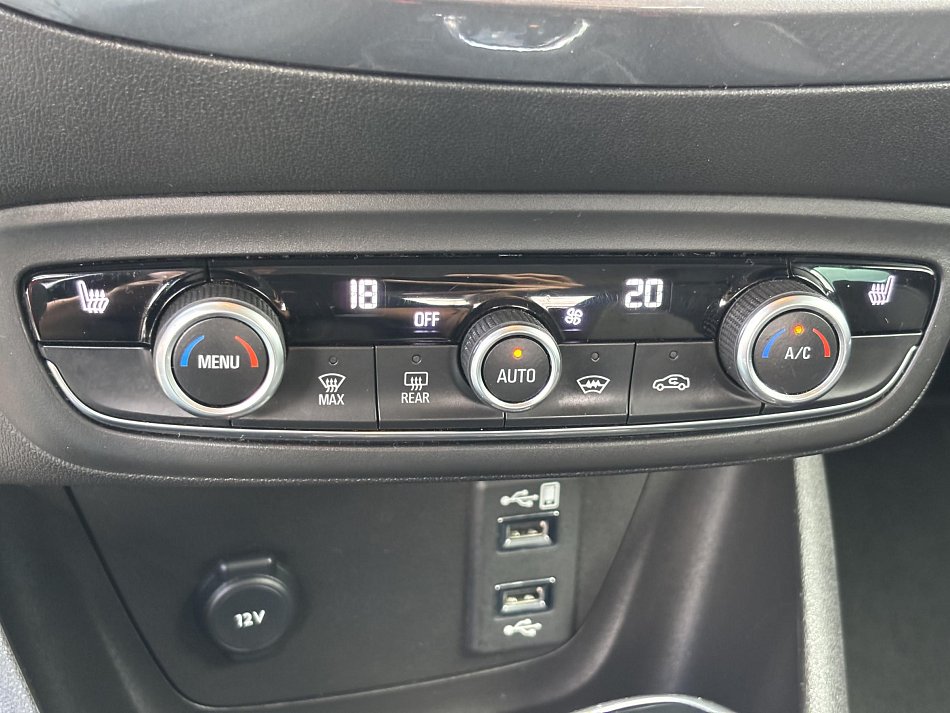 Opel Crossland X 1.2 T Innovation