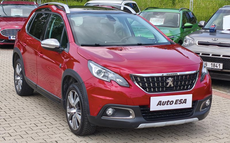 Peugeot 2008 1.2 PT Crossway