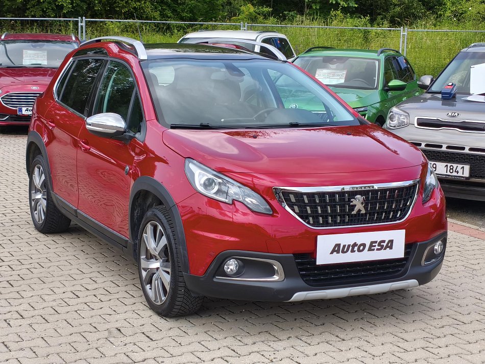 Peugeot 2008 1.2 PT Crossway