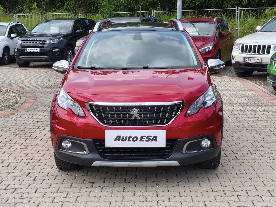 Peugeot 2008 1.2 PT Crossway