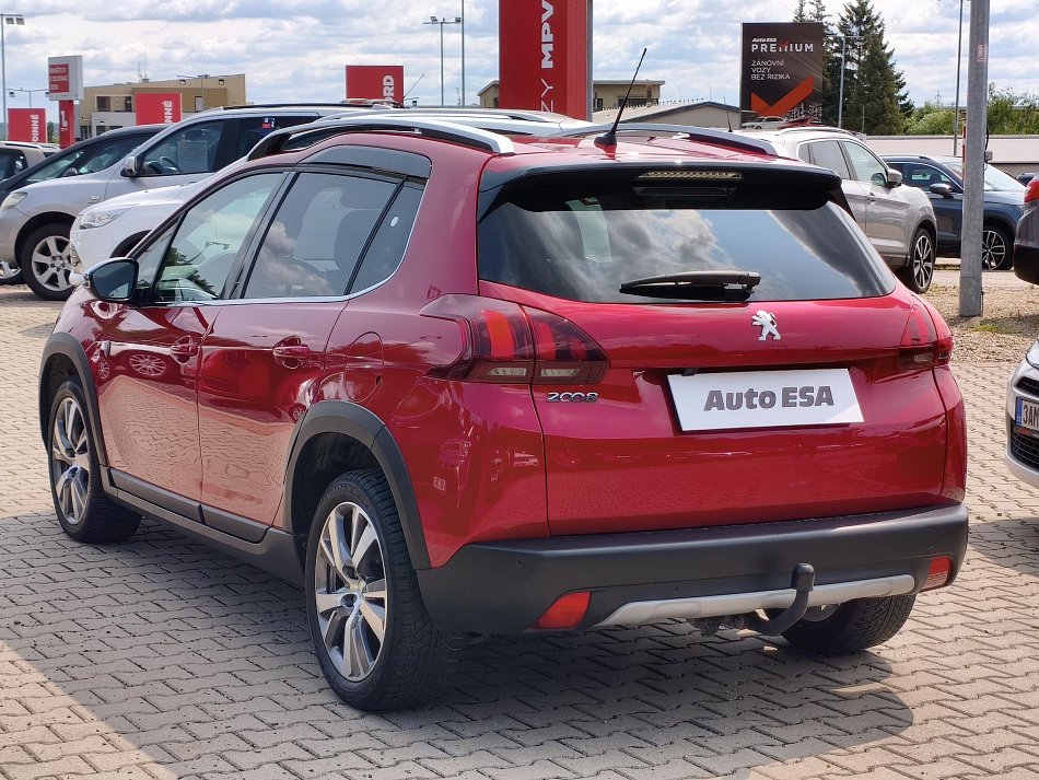 Peugeot 2008 1.2 PT Crossway