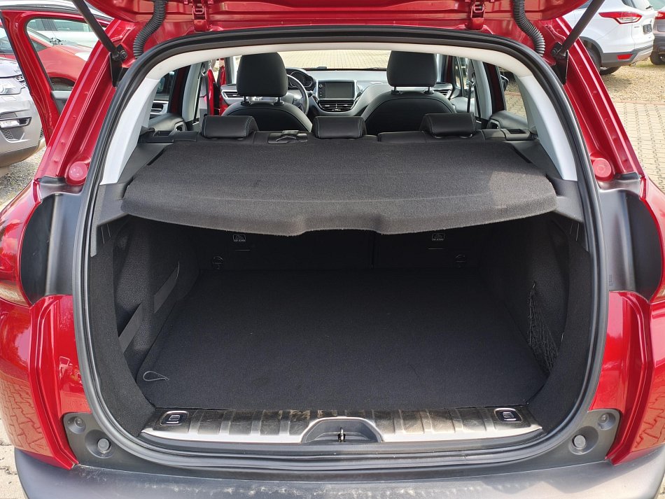 Peugeot 2008 1.2 PT Crossway