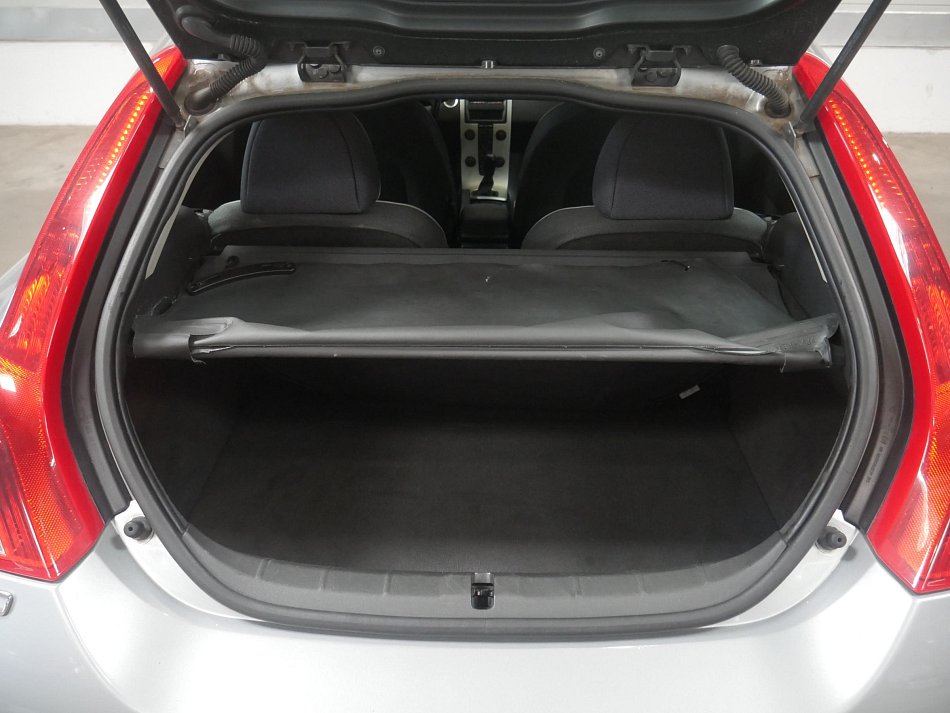 Volvo C30 2.0 D 