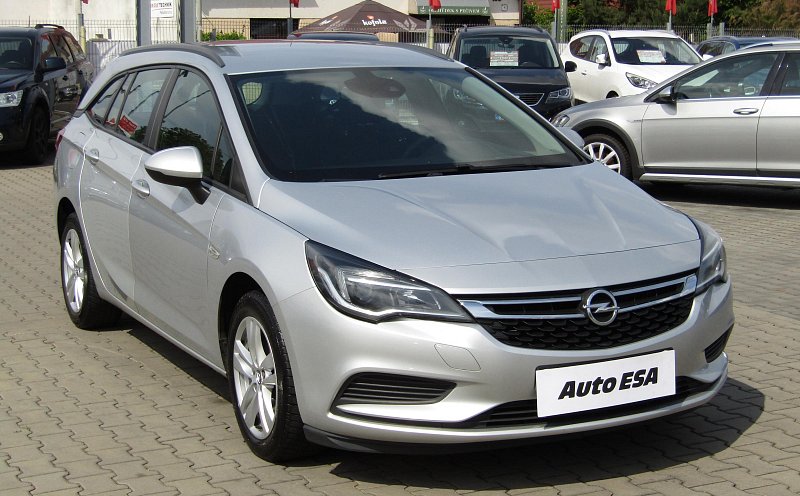 Opel Astra 1.6CDTi  Sport Tourer +