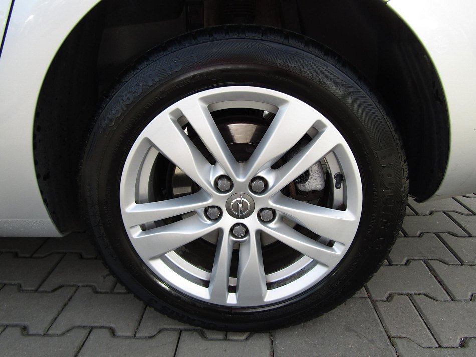 Opel Astra 1.6CDTi  Sport Tourer +