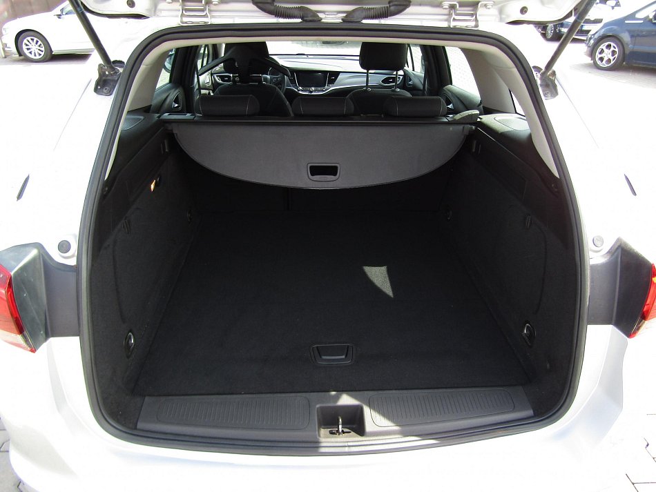 Opel Astra 1.6CDTi  Sport Tourer +