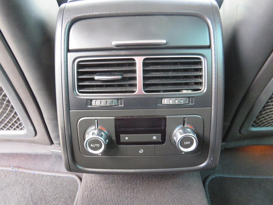 Volkswagen Touareg 3.0TDi  4x4