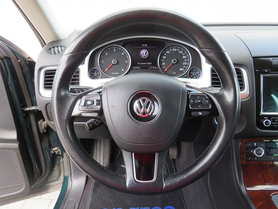 Volkswagen Touareg 3.0TDi  4x4