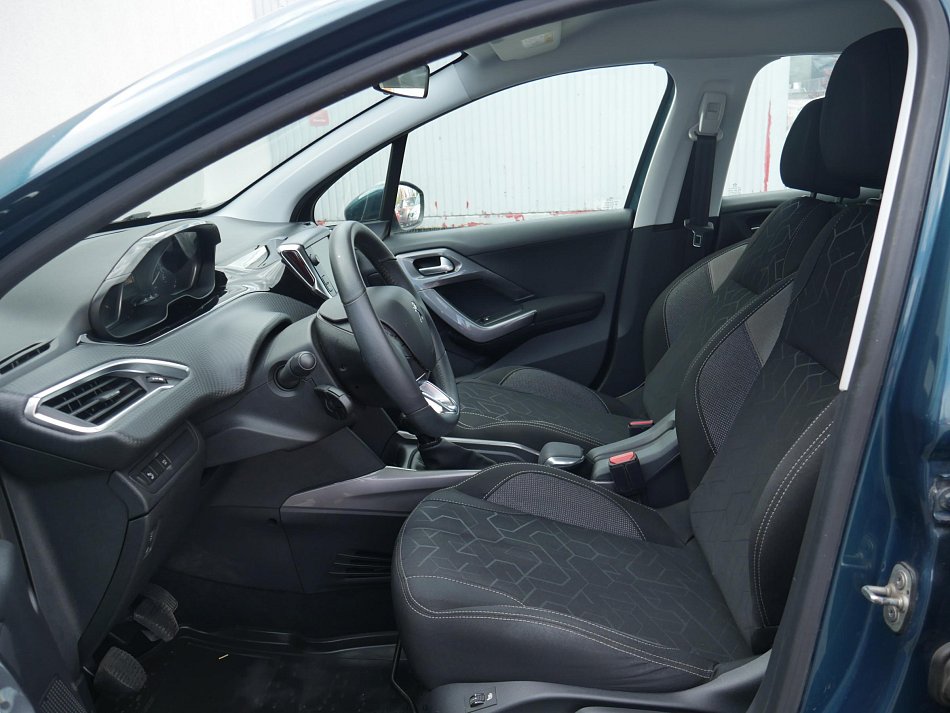 Peugeot 2008 1.2 PT Allure
