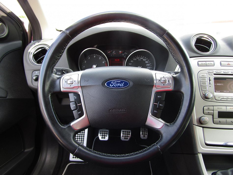 Ford Mondeo 2.0i 