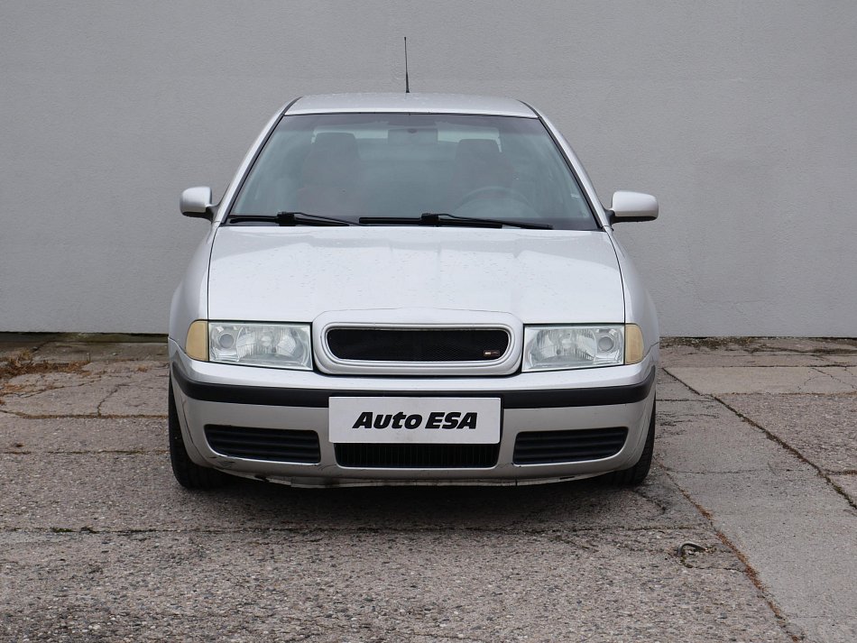 Škoda Octavia 1.6I 