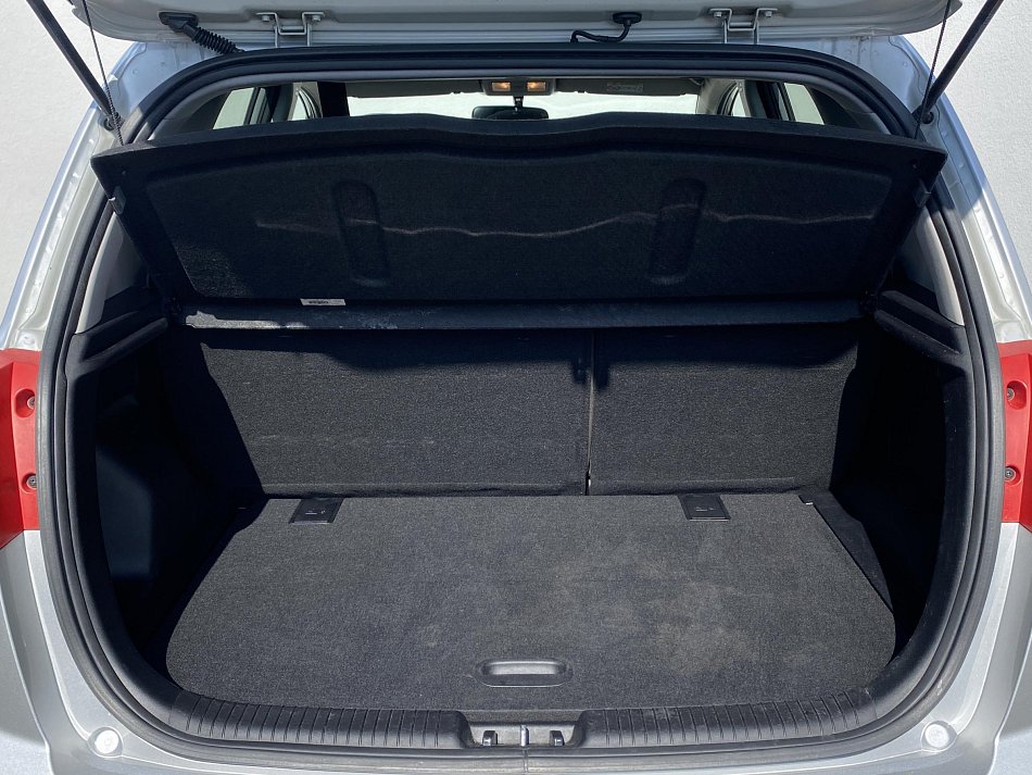 Kia Venga 1.4 i FIFA World Cup