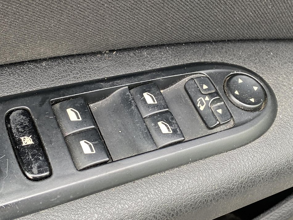 Peugeot 407 2.0 HDi 