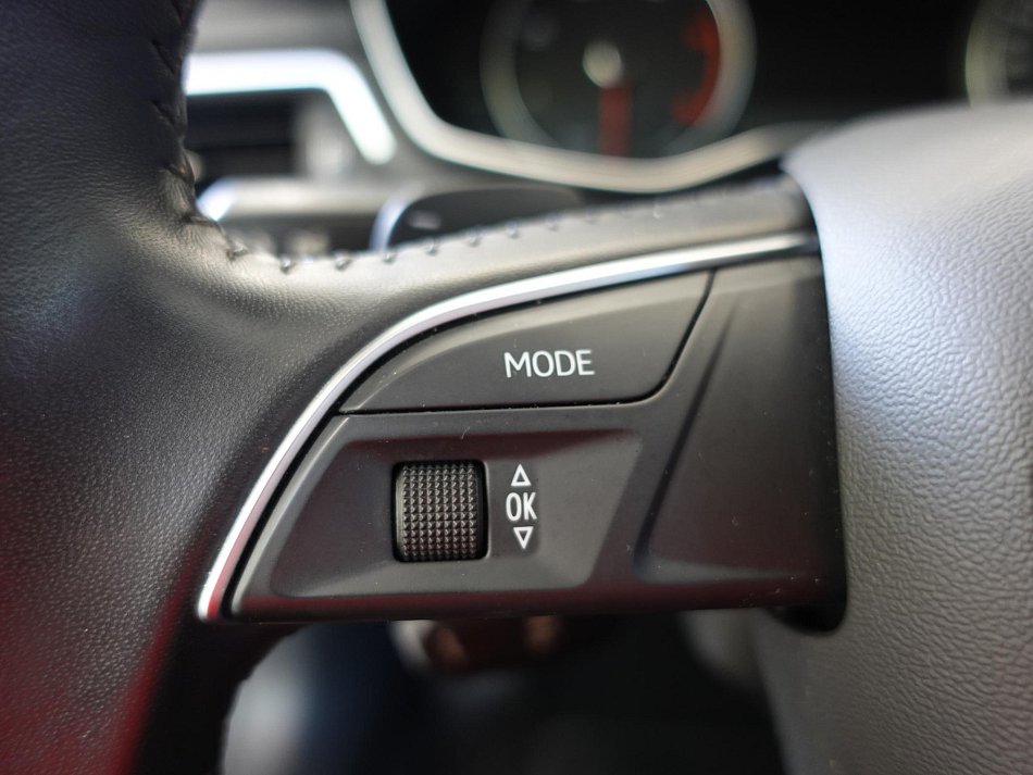 Audi A4 2.0TDI  Avant