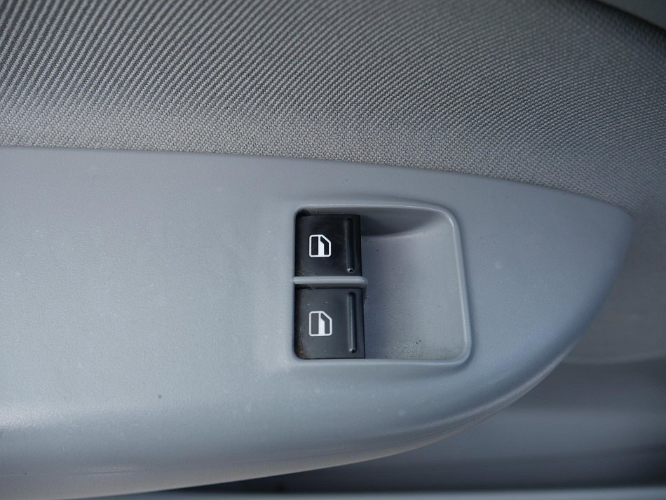 Škoda Octavia II 2.0 TDi Ambiente