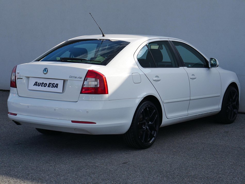 Škoda Octavia II 2.0 TDi Ambiente