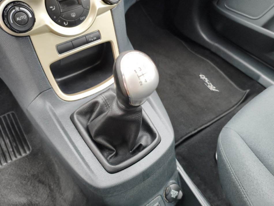 Ford Fiesta 1.4i Ghia
