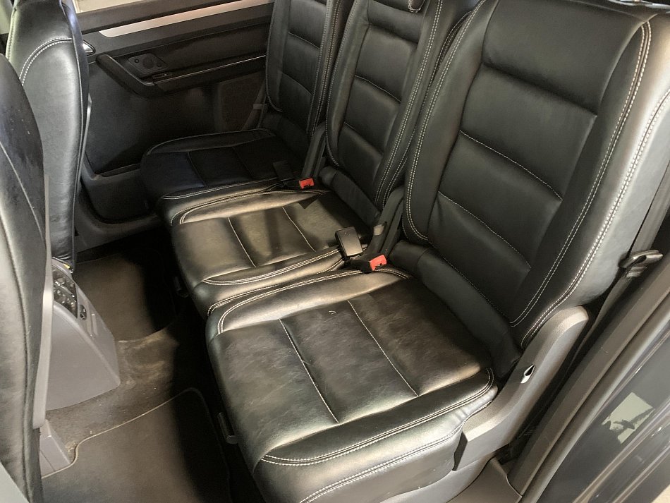 Volkswagen Touran 1.9 TDi 