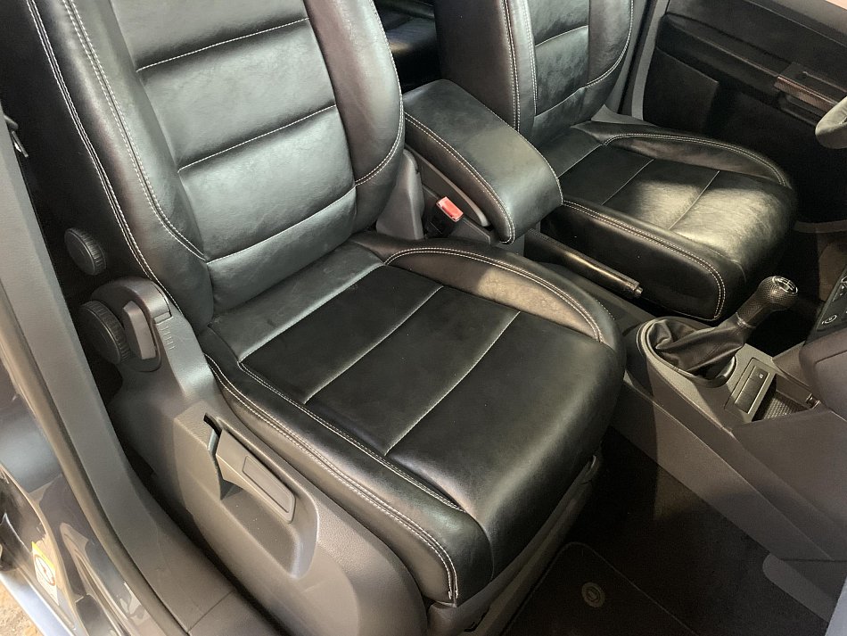 Volkswagen Touran 1.9 TDi 