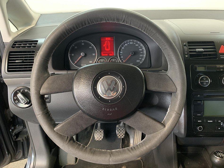 Volkswagen Touran 1.9 TDi 