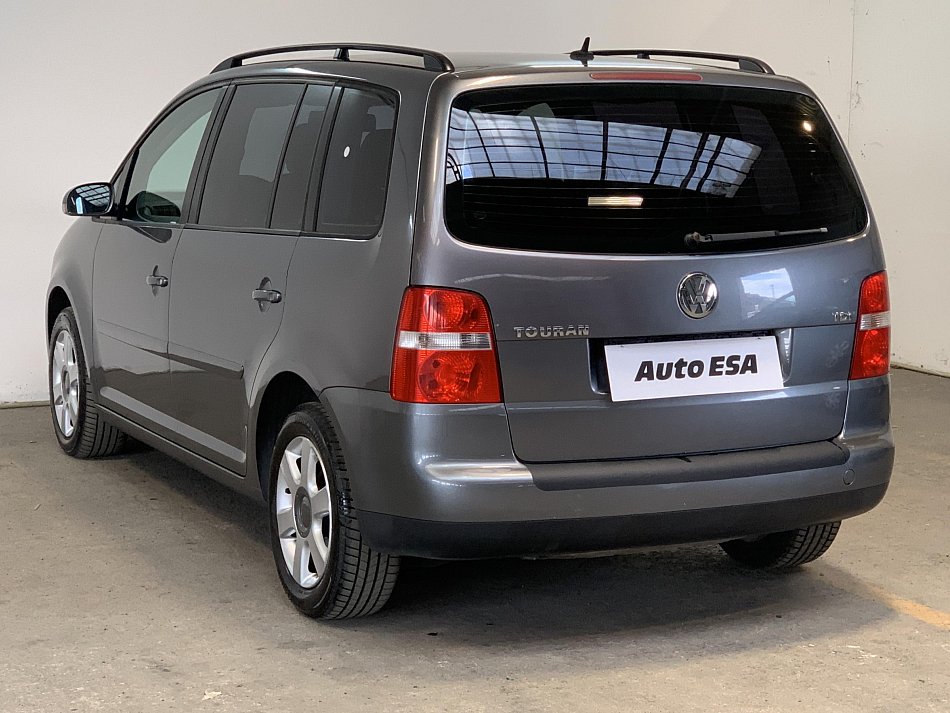 Volkswagen Touran 1.9 TDi 