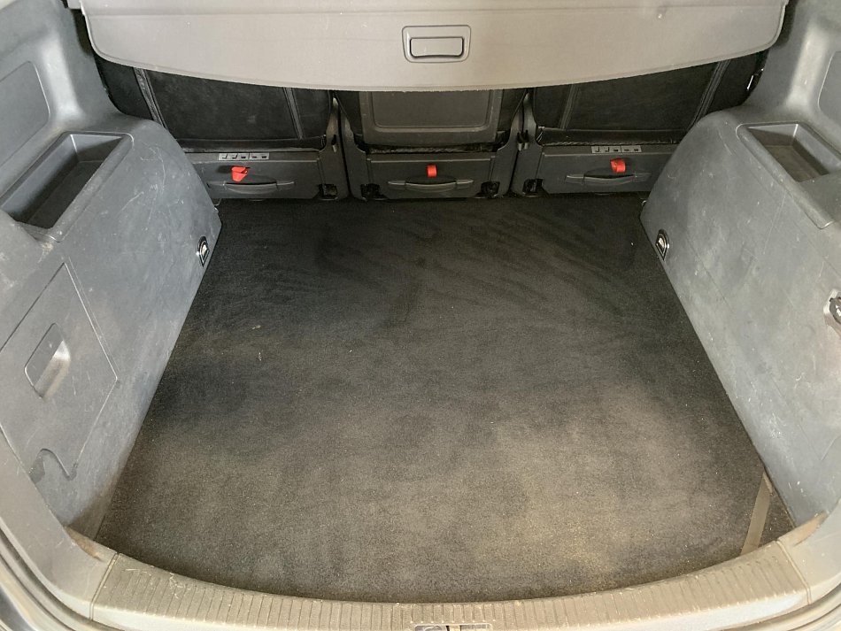 Volkswagen Touran 1.9 TDi 