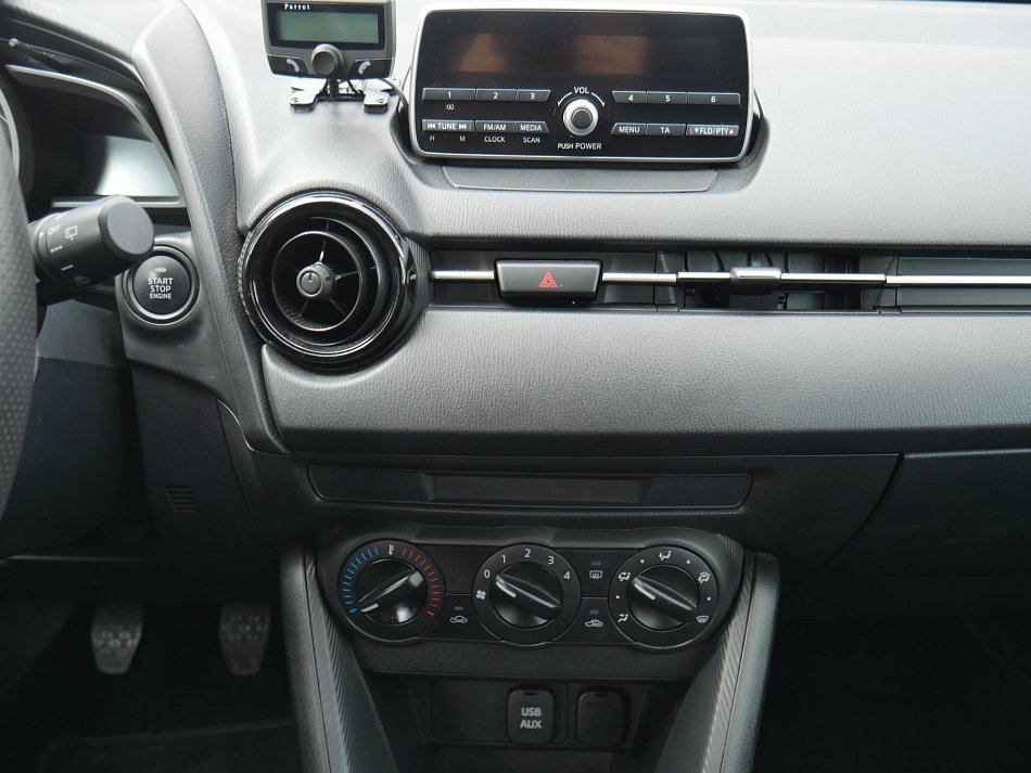 Mazda 2 1.5i 