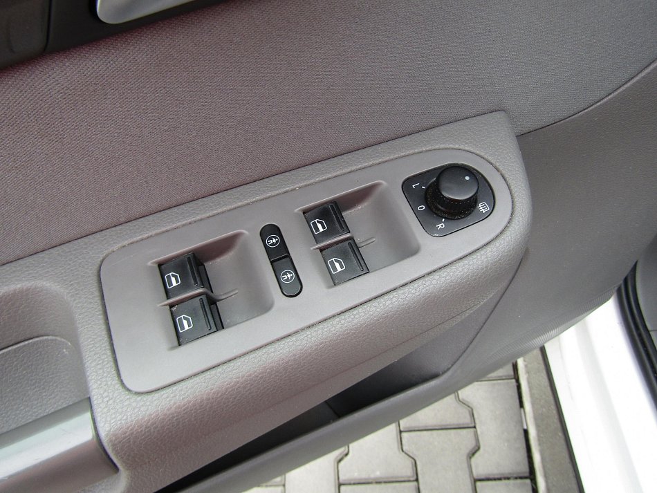 Seat Alhambra 1.4 TSi  7míst