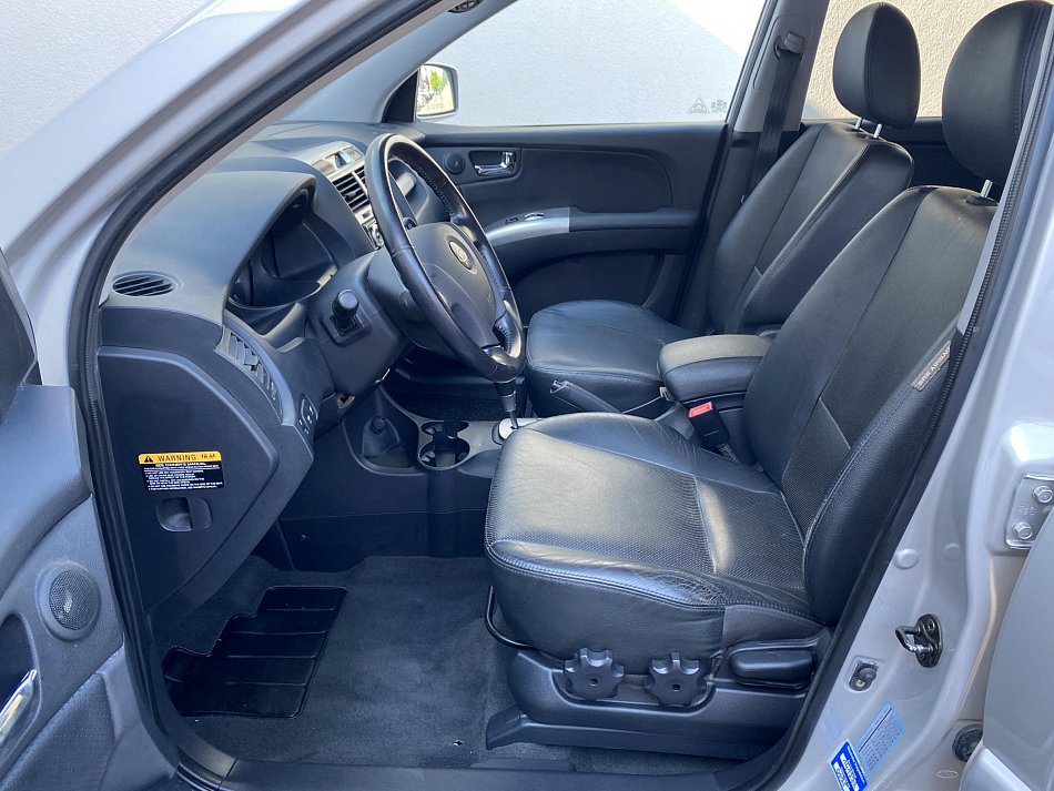 Kia Sportage 2.7 V6  4WD