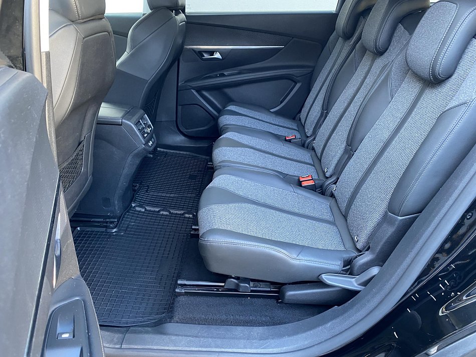 Peugeot 5008 1.5HDi 
