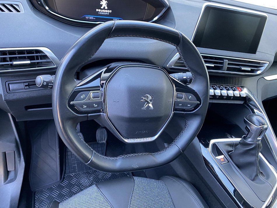Peugeot 5008 1.5HDi 