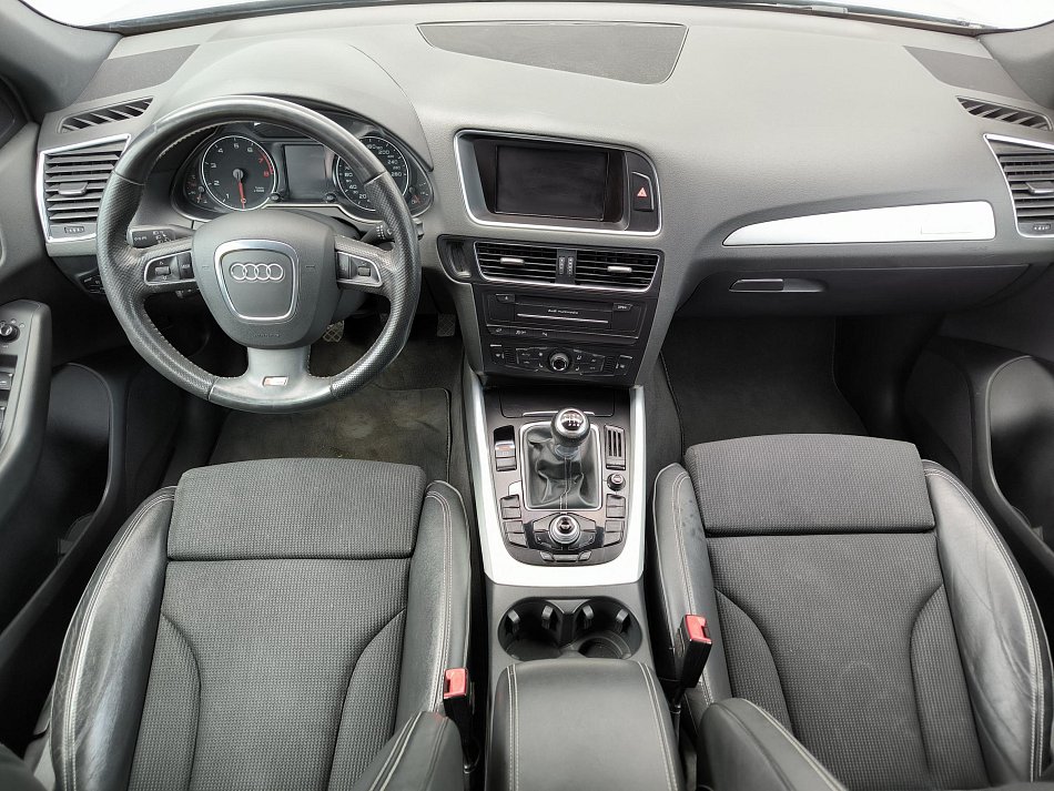 Audi Q5 2.0 TFSi S-line Quattro
