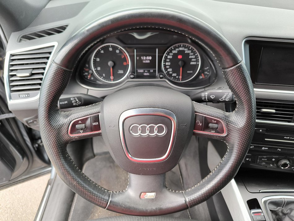 Audi Q5 2.0 TFSi S-line Quattro