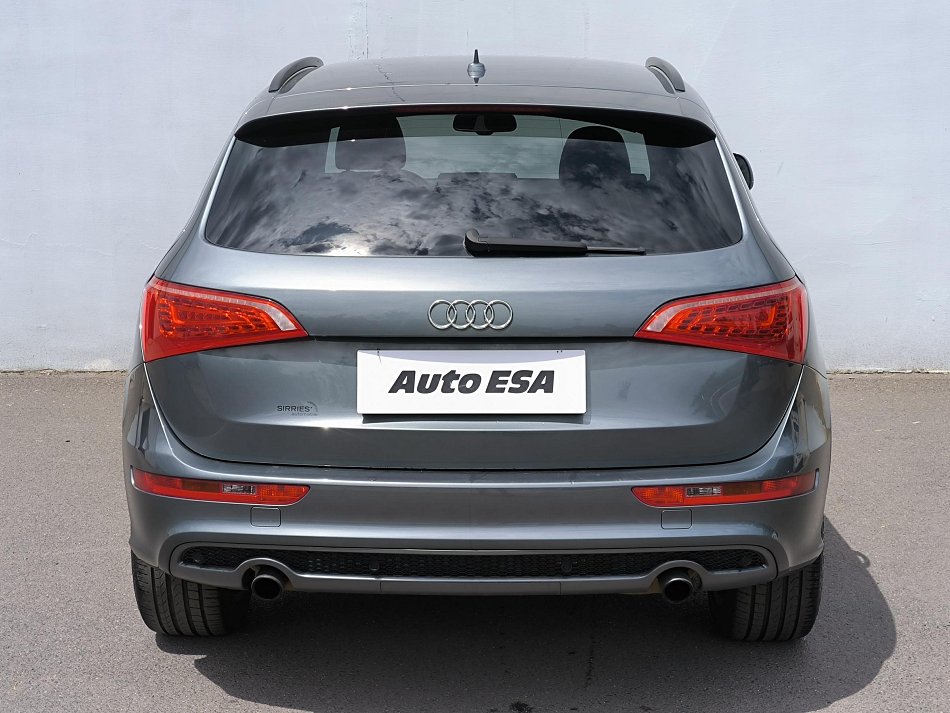Audi Q5 2.0 TFSi S-line Quattro