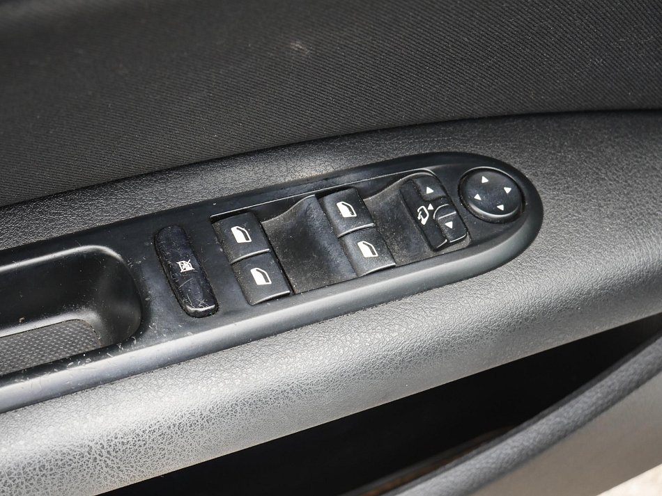 Peugeot 407 2.0 HDi 