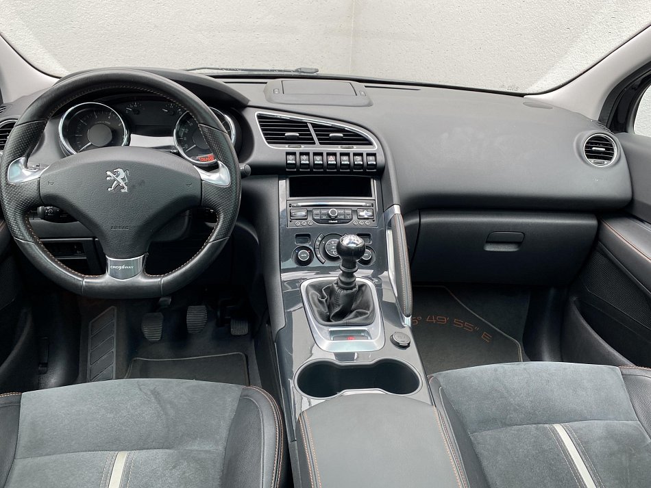 Peugeot 3008 1.2PT Crossway