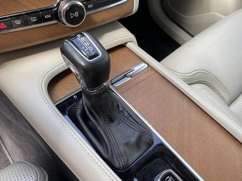 Volvo XC90 2.0d 