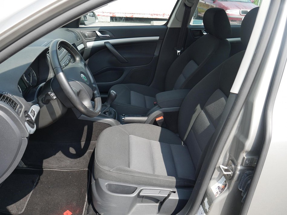 Škoda Octavia II 1.9TDi Ambiente