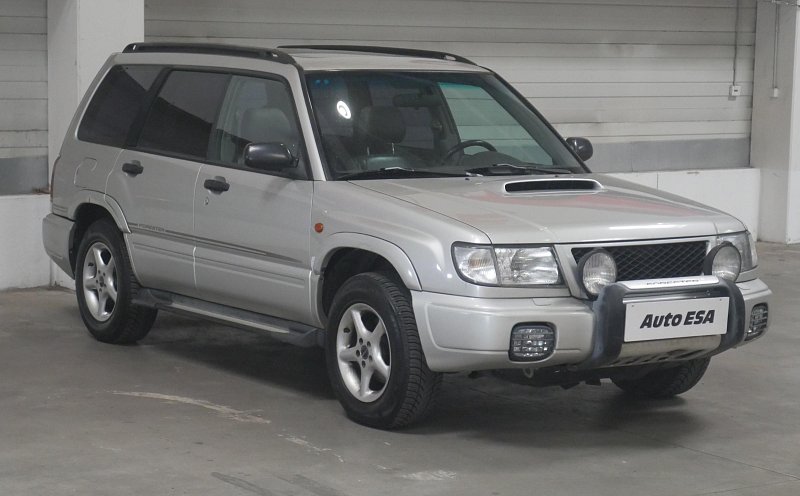 Subaru Forester 2.0i 